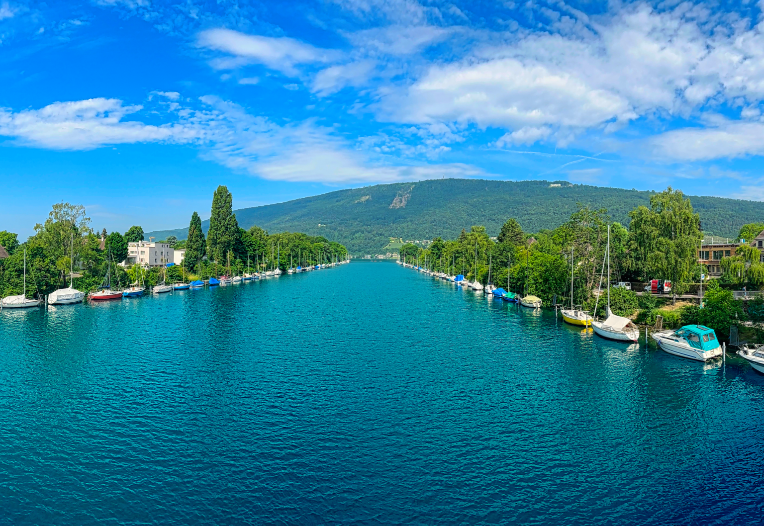 là où l’Aar se jette dans le lac de Bienne - or, how the Swiss and the ...